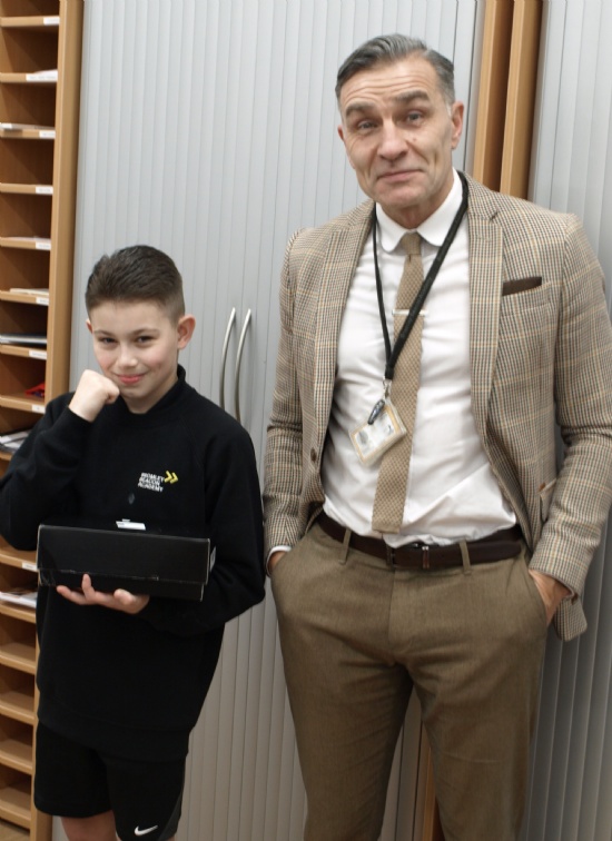 Bromley Beacon's rising boxing star!
